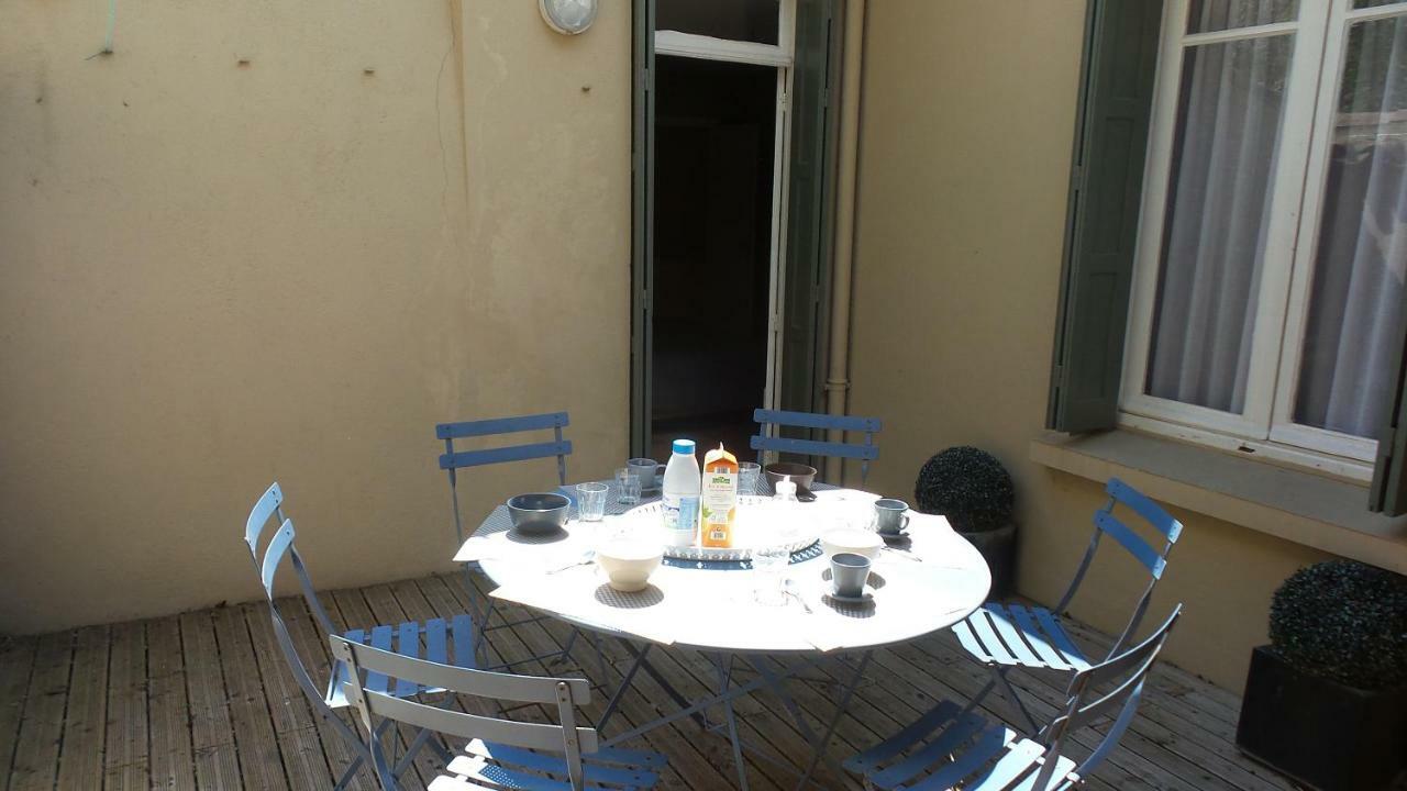 spacieux logement face à la Cité Médievale Carcassonne Exterior foto